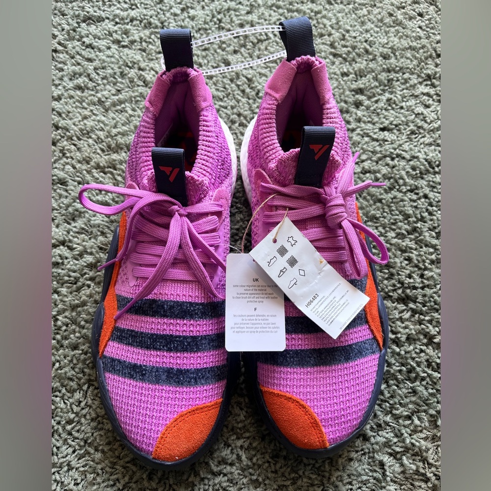 NWT-Trae Young 2 'Stratosphere' woman’s size 9.5